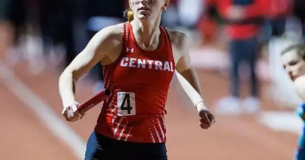 College track and field: Parkins earns weekly award for Central College