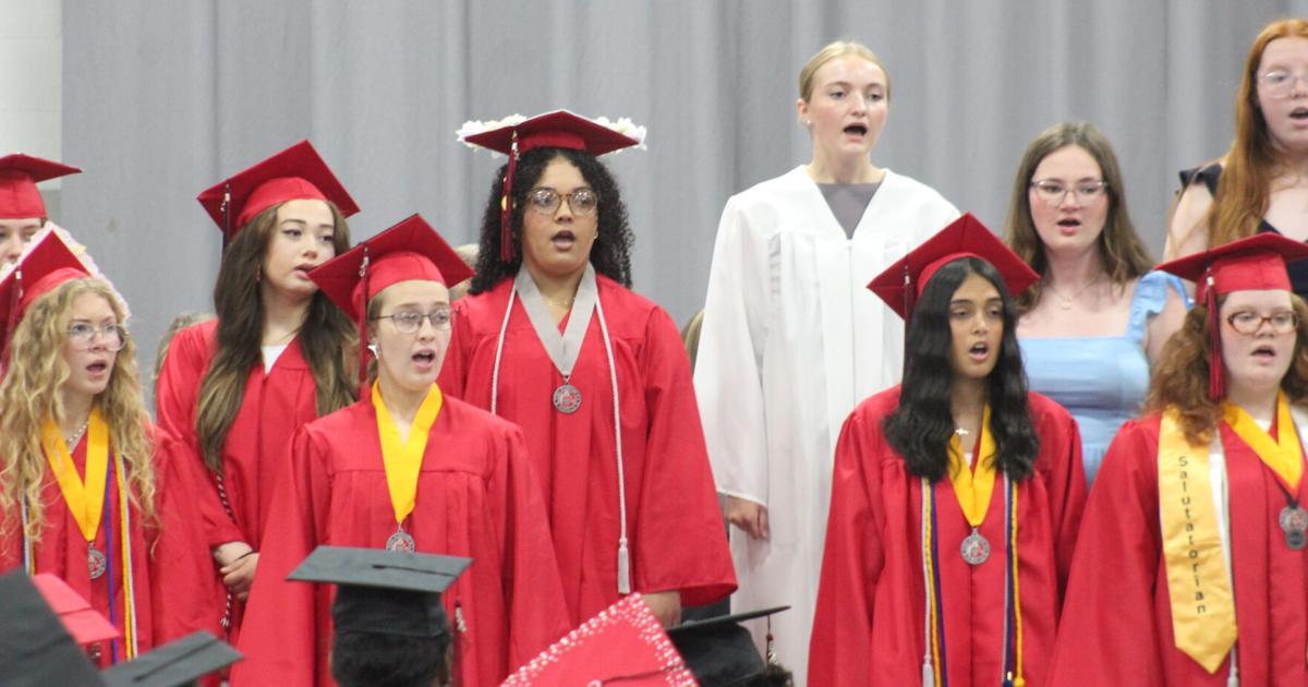 FMHS grads close one chapter, start a new one