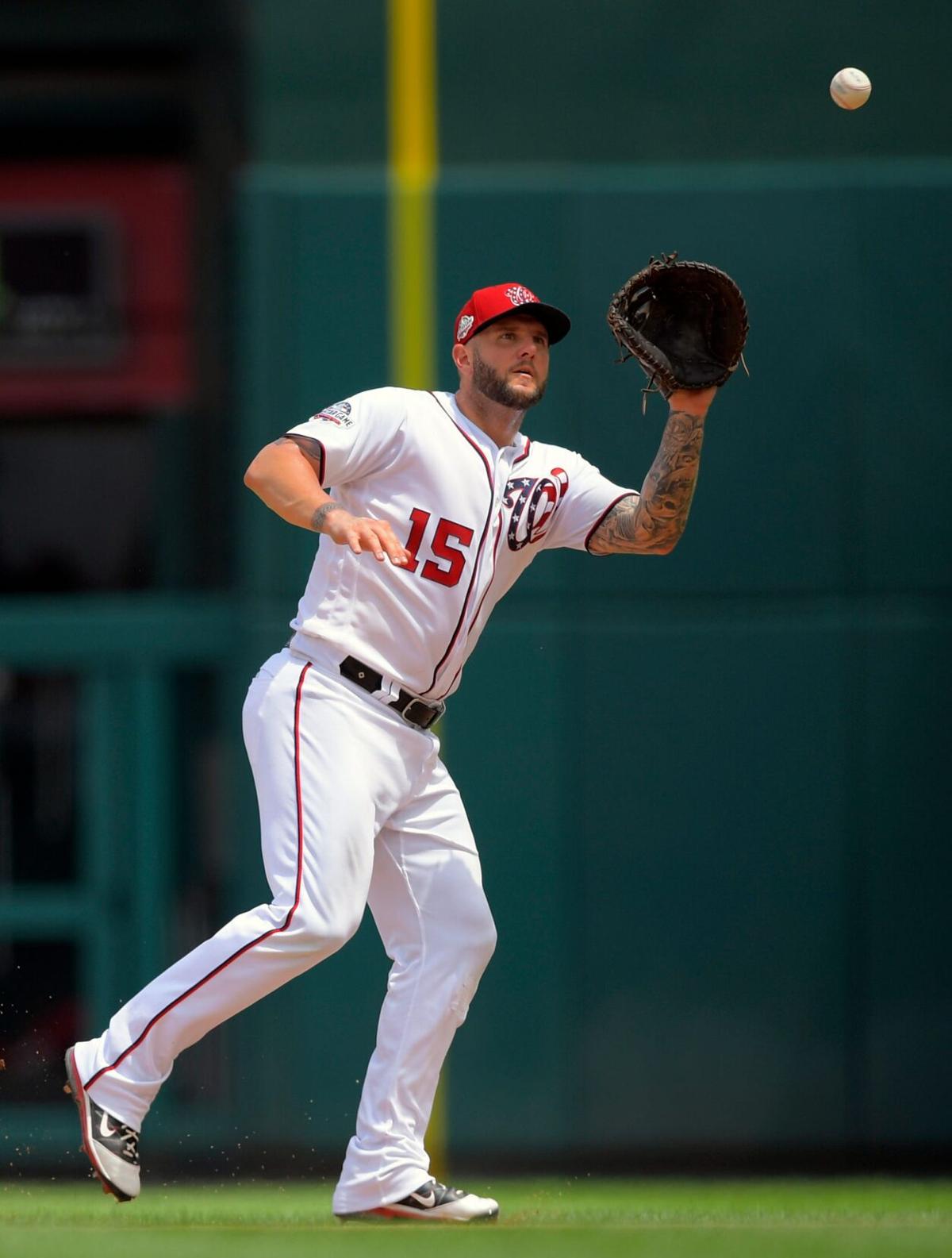 Nationals trade Daniel Murphy to Cubs, Matt Adams to Cardinals