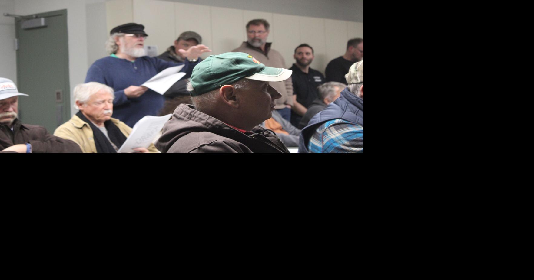 Lee Cty Supervisors host town hall on proposed solar, wind energy ordinances