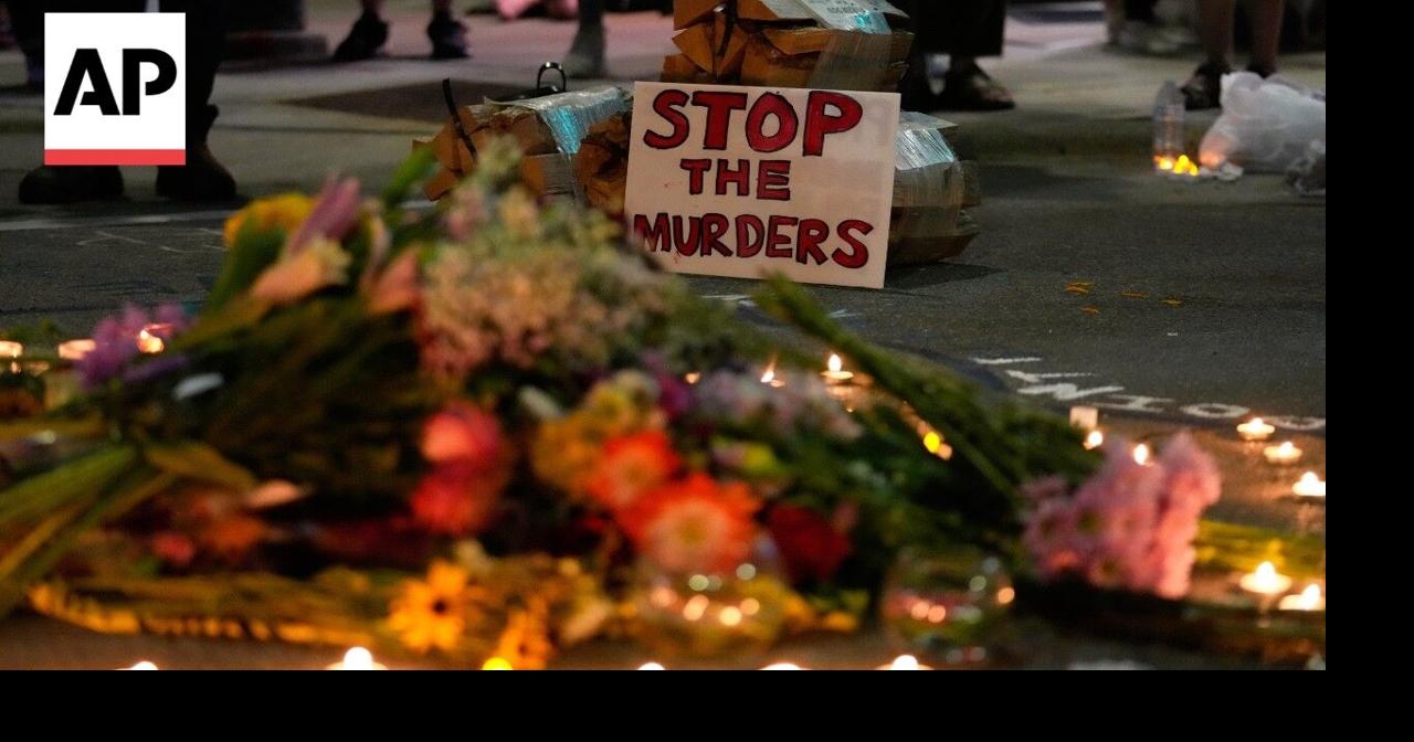 Community members gather at scene where Wisconsin man was killed by police