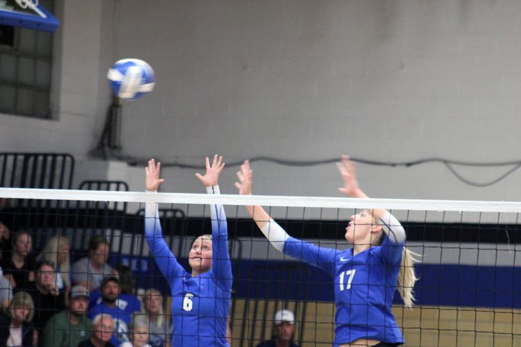 Prep volleyball Holy Trinity, Central Lee set for SEISC Volleyball