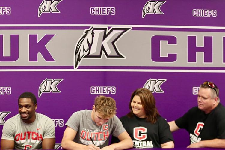 Braxton Hayner commits to Central College continuing football career ...
