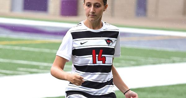 Women's soccer: Burlington's Emma Rohrer commits to play at Salem University