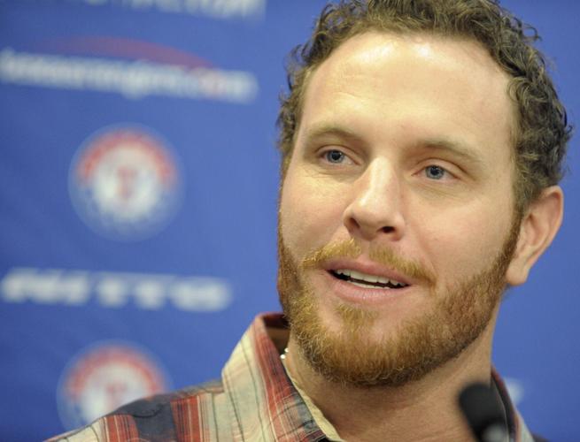 Rangers close to reacquiring outfielder Josh Hamilton from Angels