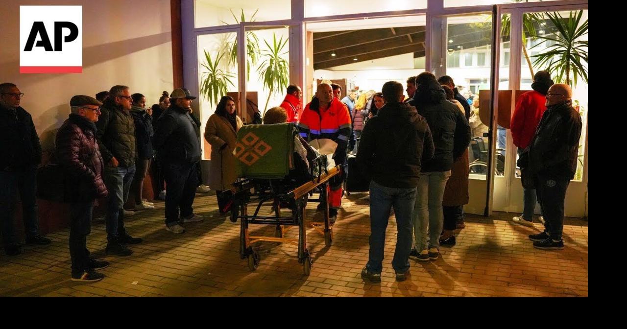 Spain train collision kills at least 39 as rescue efforts continue