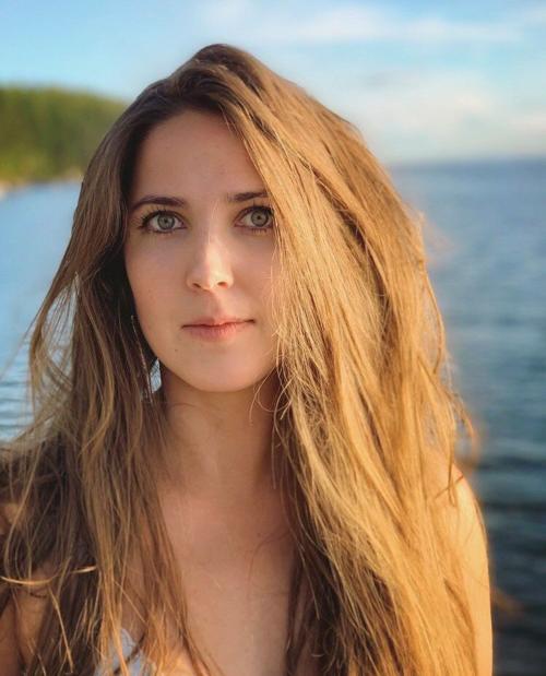 Taylor White portrait
