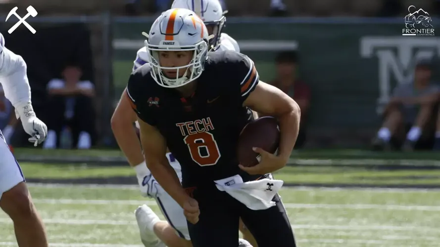 No. 6 football erupts late to top No. 22 Dakota State