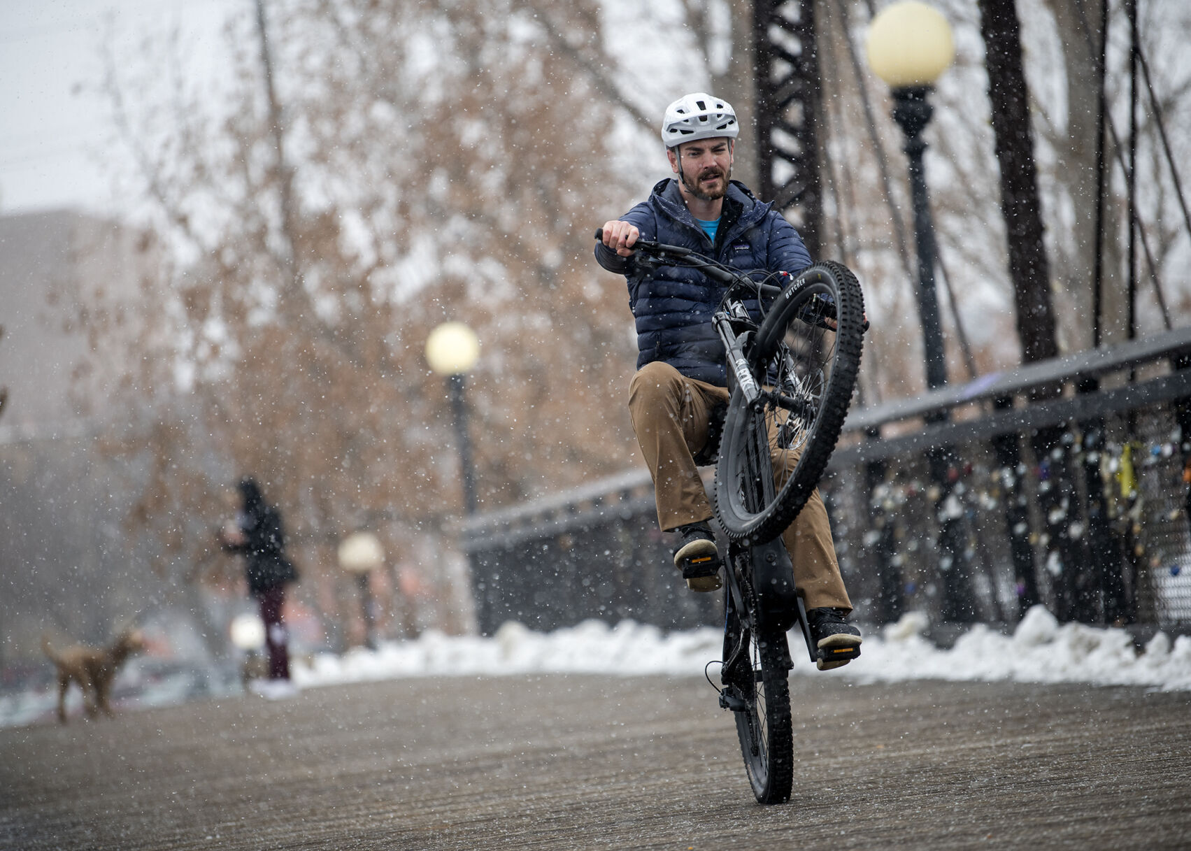 Electric bike outlet wheelie