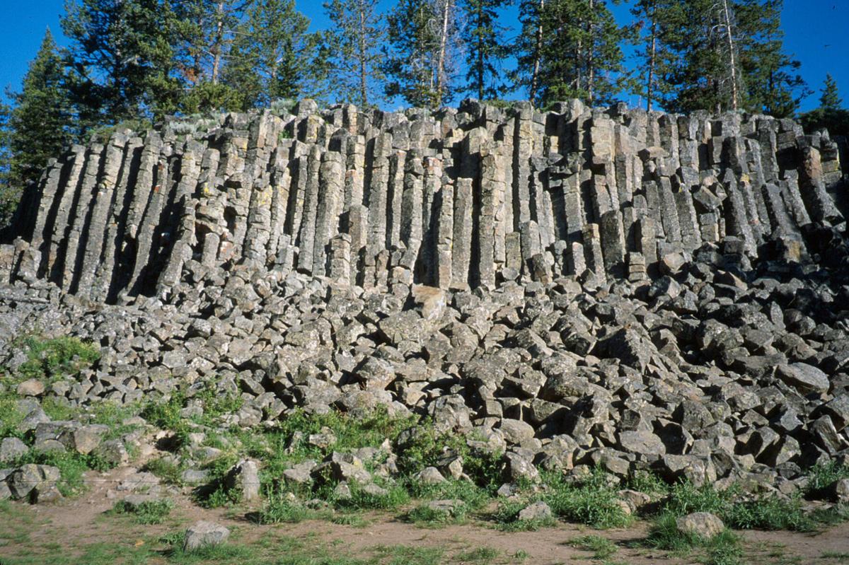 Sheepeater Cliff