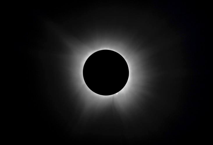 040924-mis-nws-eclipse-01