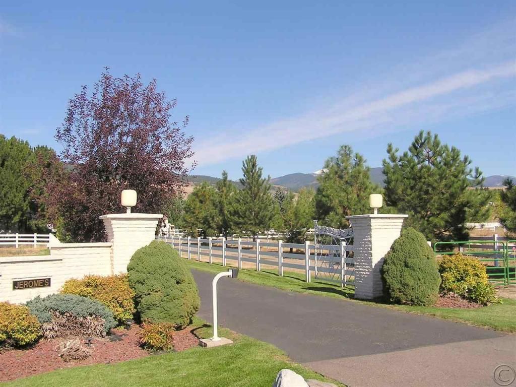 10705 George Cates Blvd - $1,750,000