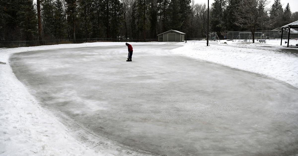 Rosthern Rink Rattlesnake rink opening hinges on weather and dedication