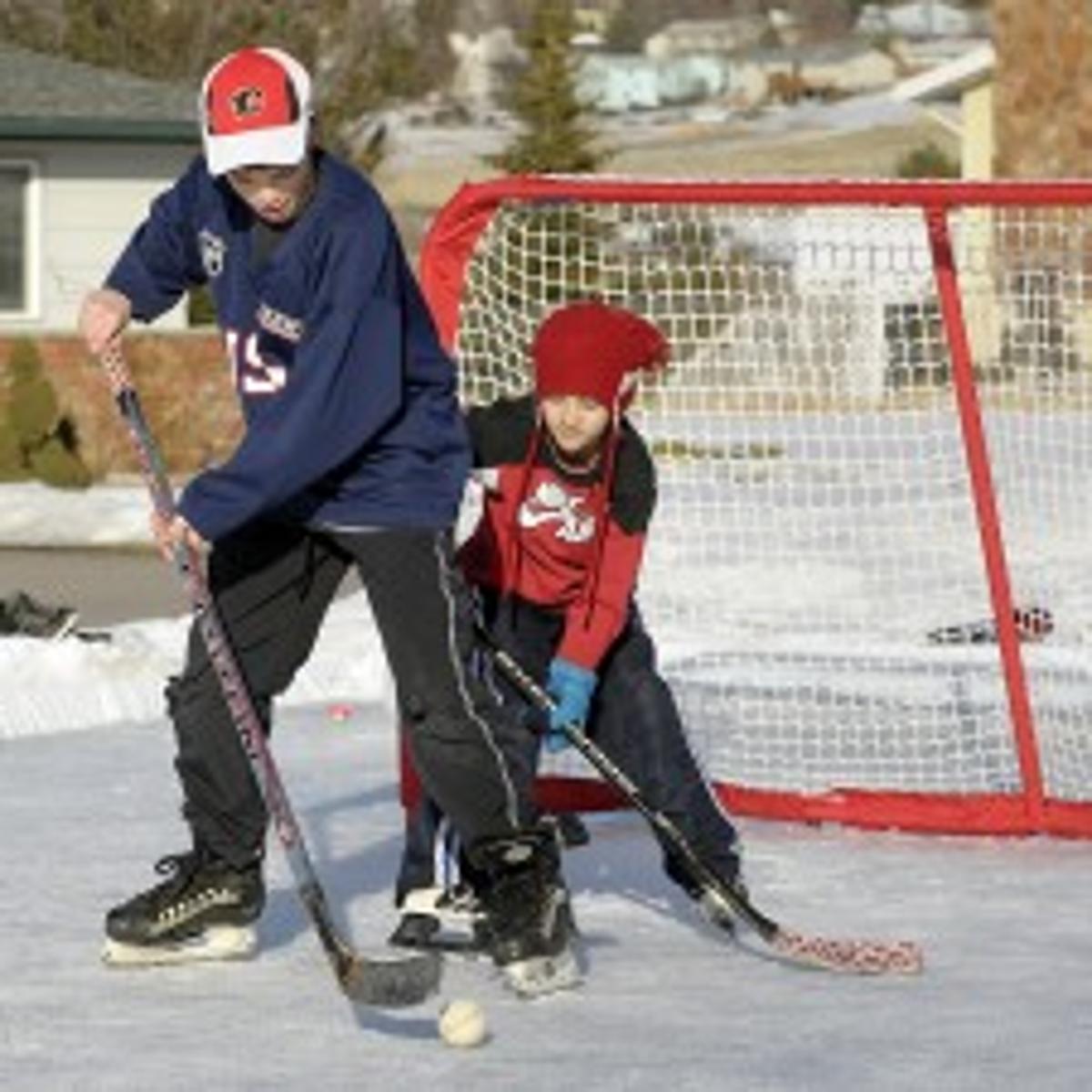 With Backyard Rink There S Always A Home Game Outdoors Missoulian Com