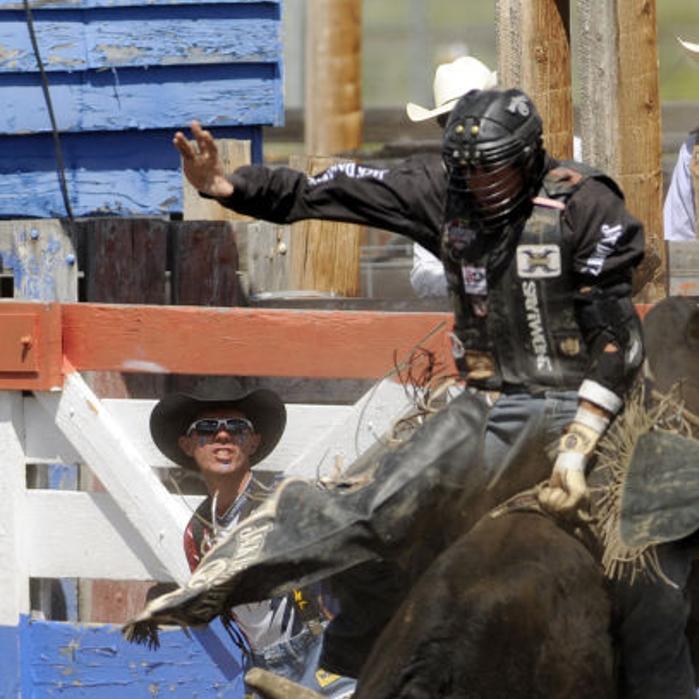 West Glacier Bull Rider Beau Hill Chasing Another Nfr Berth Rodeo Missoulian Com