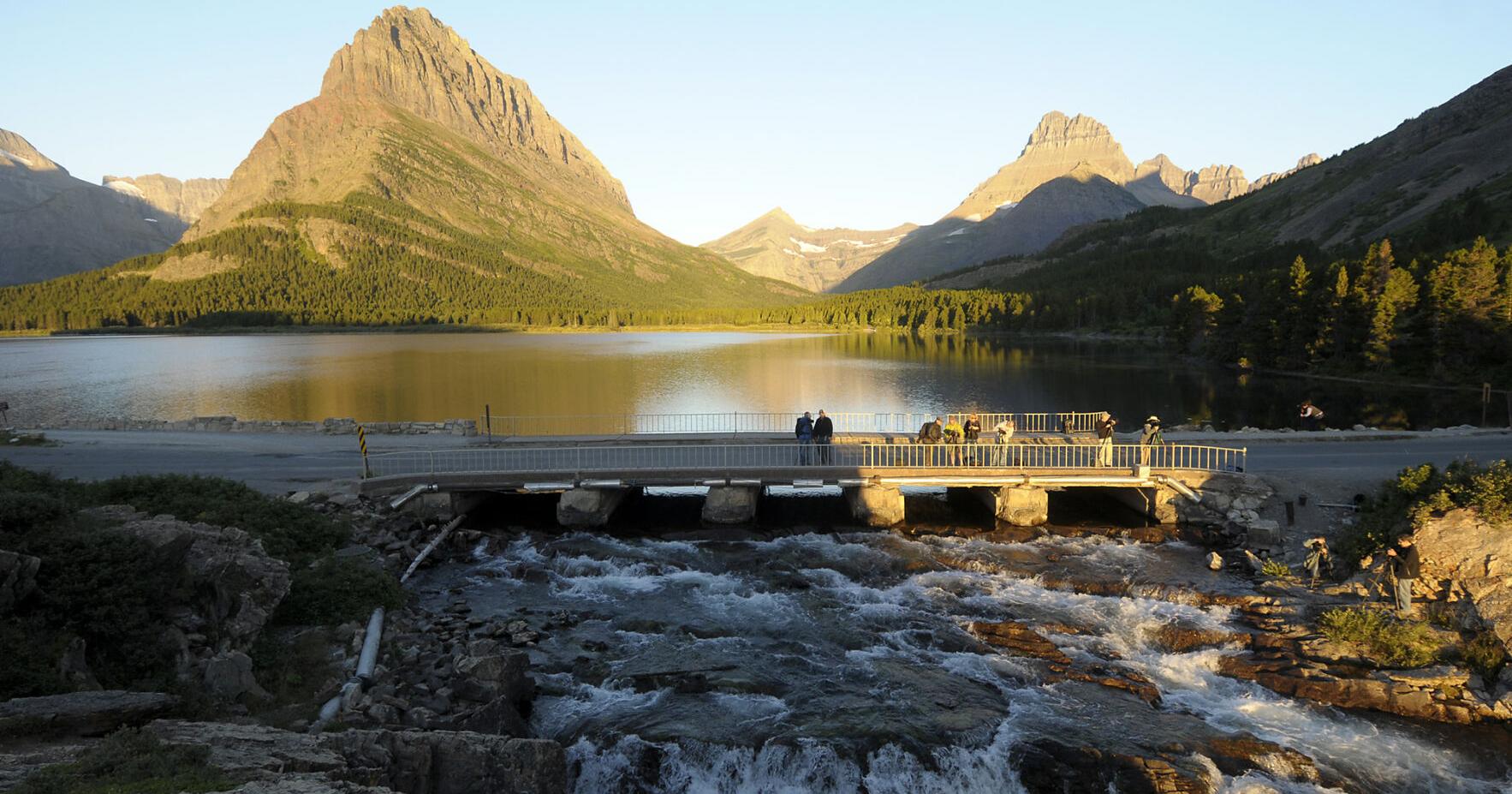 Glacier Park plans temporary Swiftcurrent closure - Vimarsana News