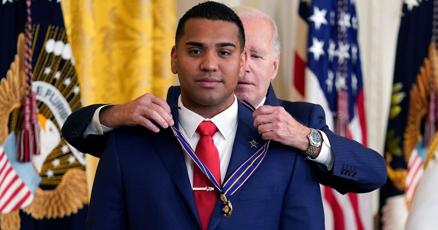 True heroism Biden honors 9 with Medal of Valor including 2 NYPD cops killed during 911 call True heroism Biden honors 9 with Medal of Valor including 2 NYPD cops killed during 911 call