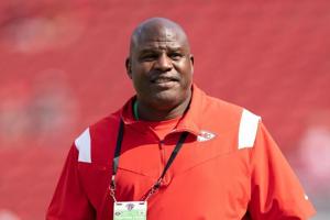 Chiefs OC Eric Bieniemy's son arrested after wife shot at family home