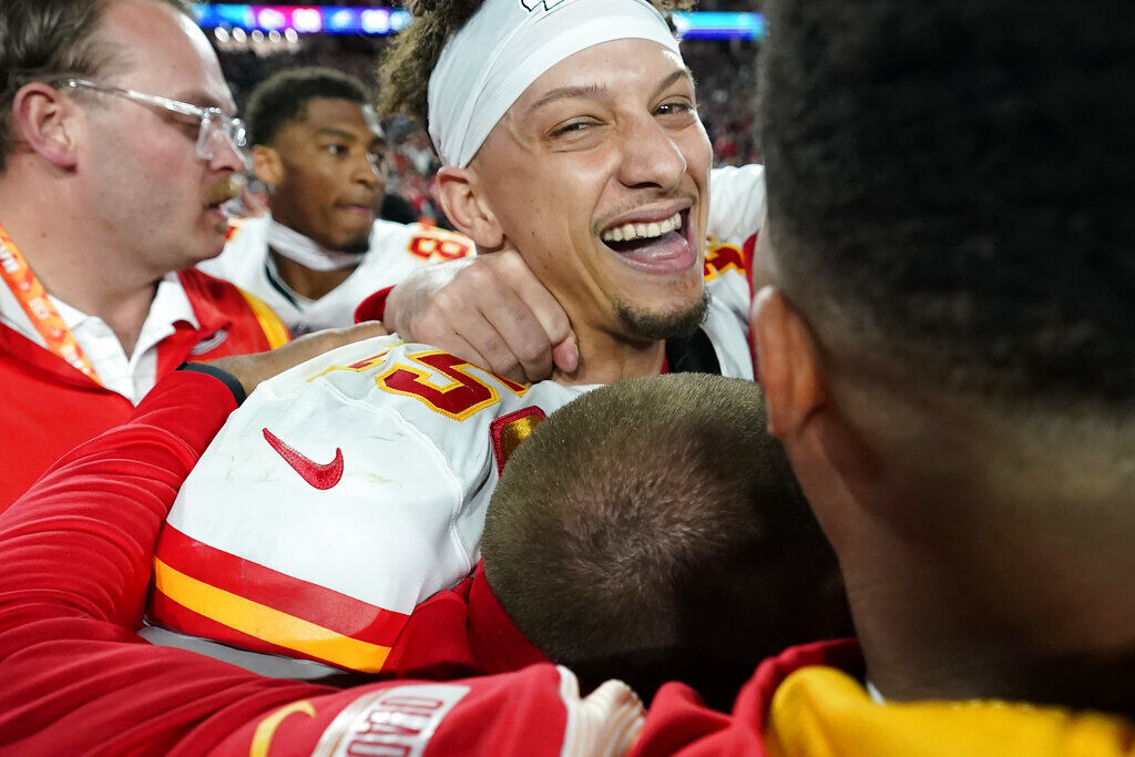 Kansas City Chiefs linebacker Willie Gay celebrates with fans after win  against the Jacksonville Jaguars during an NFL Divisional Playoff football  game Saturday, Jan. 21, 2023, in Kansas City, Mo. (AP Photo/Ed