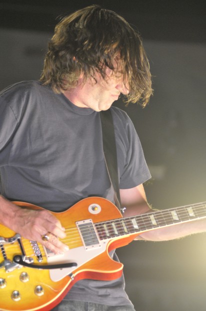 Grunge pioneers Pearl Jam rock Adams Center | Local | missoulian.com