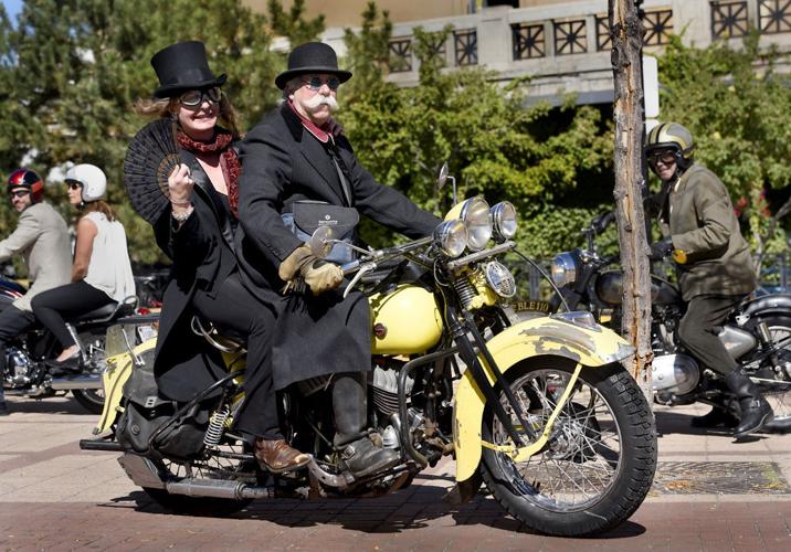 Parat lektie Kvadrant Dapper motorcyclists take part in Distinguished Gentleman's Ride