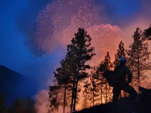 Firefighters prepare for weekend wind's potential impact on Elder fire