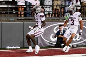 Lekeldrick Bridges scores first career TD to secure Grizzlies' season-opening win