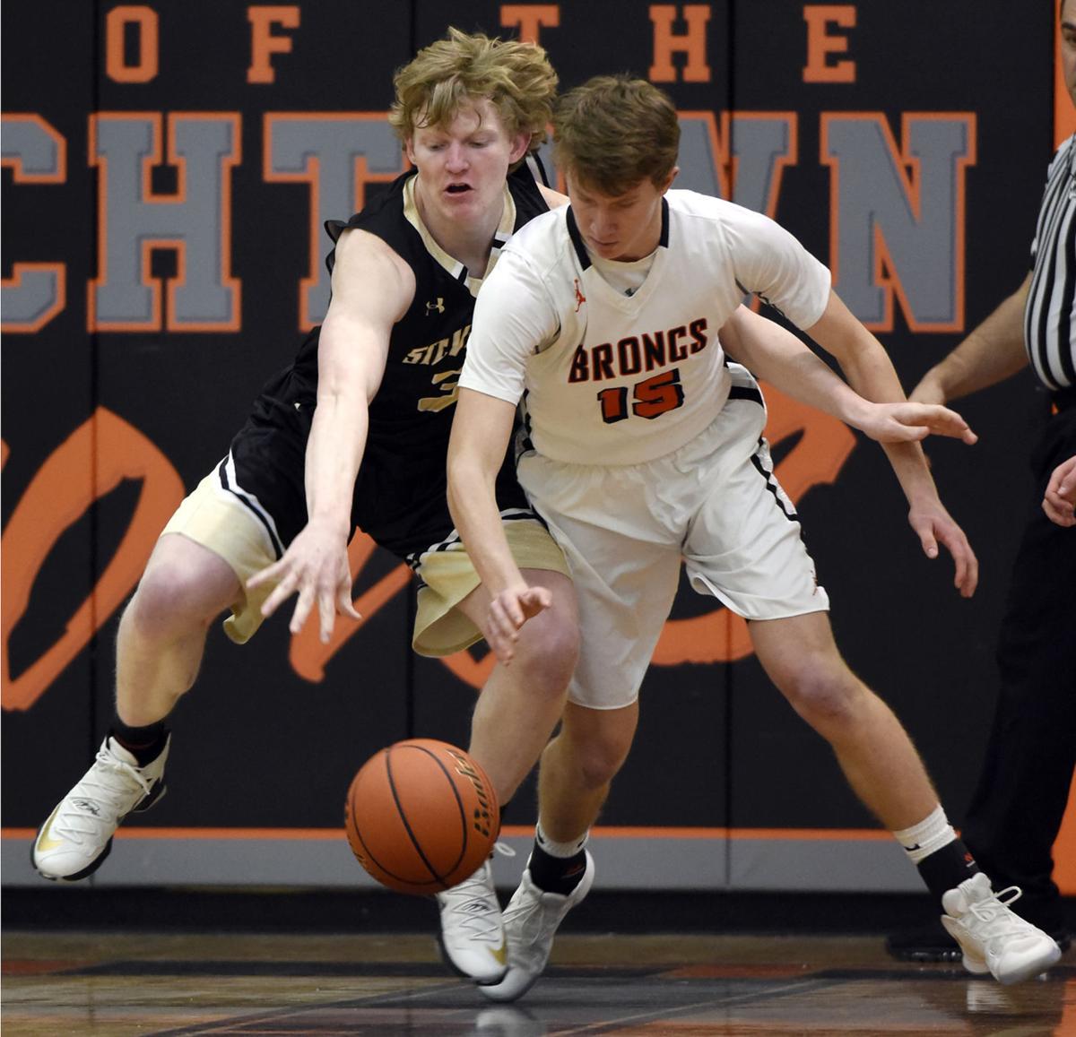 Back together, Baker brothers find basketball easier, help Frenchtown