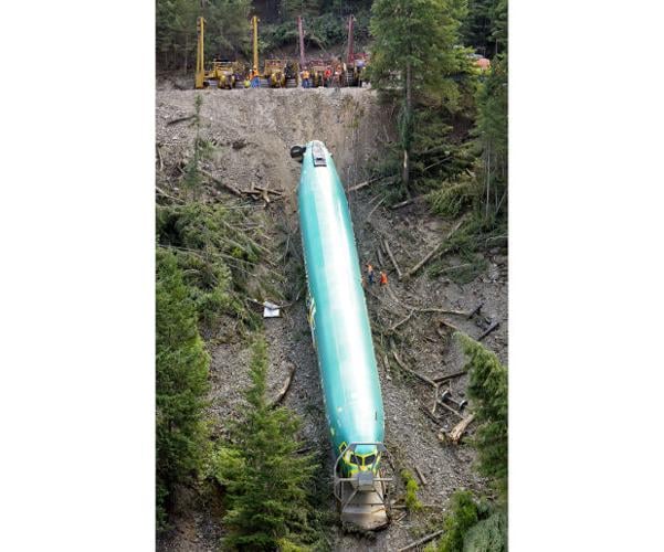 070814 fuselage recovery 01 tb.jpg