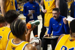 Matt Logie agrees to new contract as Bobcats MBB head coach