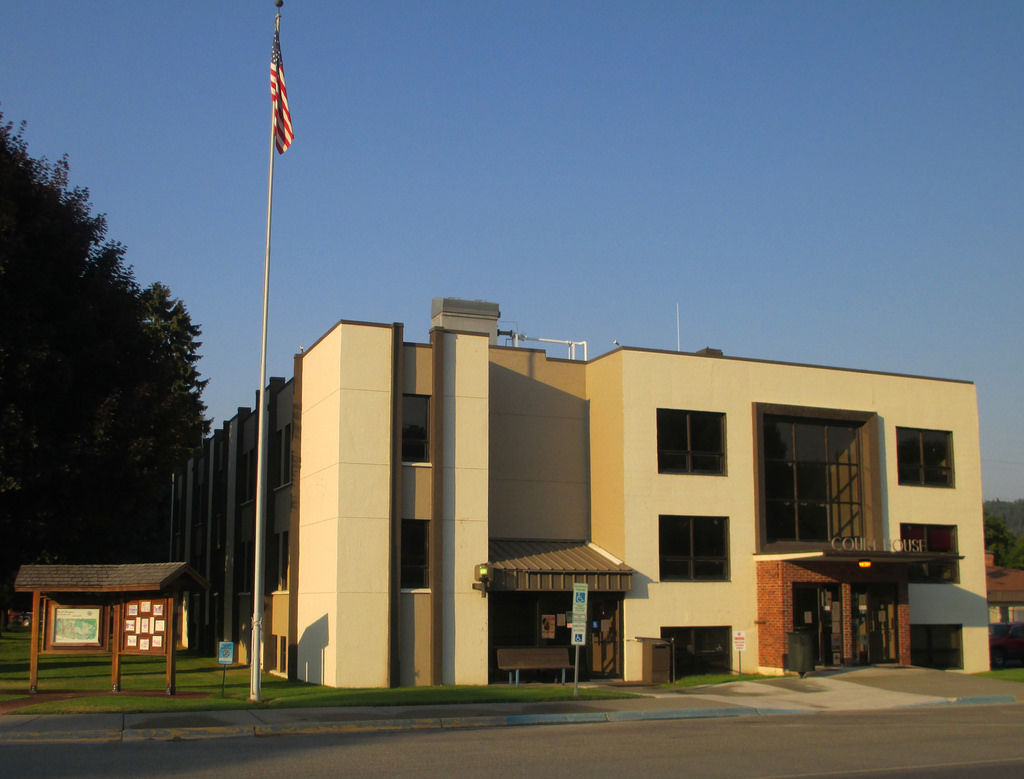 Montana county courthouses