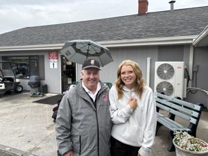 Hamilton's Burch, recipient of national golf coaching award, mentoring Burnett to success