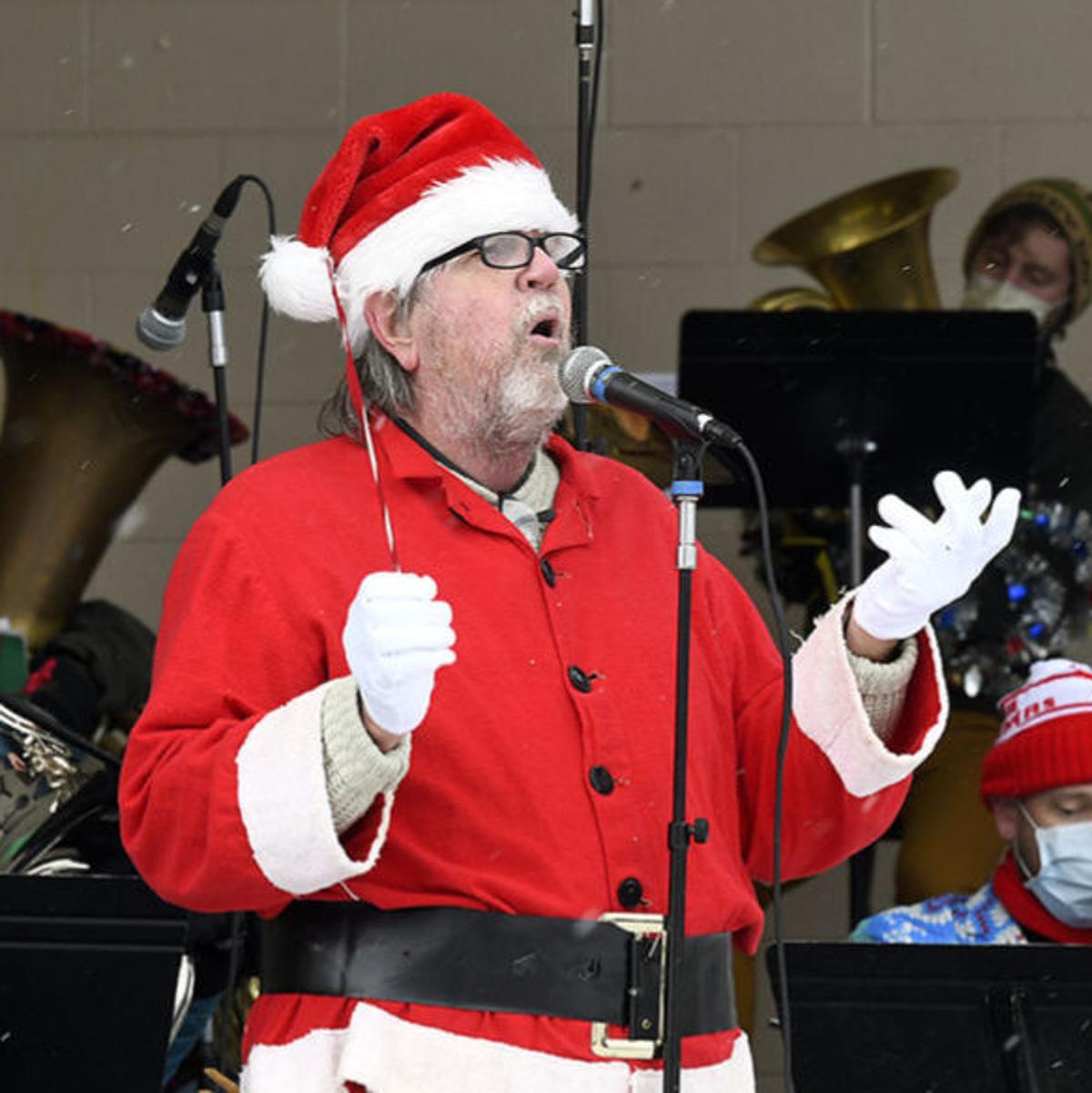 Tuba Christmas 2021 Missoula Come Blow Your Horn Tuba Players Belt Christmas Tunes Local News Missoulian Com Tuba Christmas 2021 Missoula Come Blow Your Horn Tuba Players Belt Christmas Tunes Local News Missoulian Com