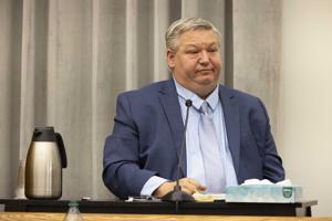 Ellsworth testifies in his own defense as corruption trial nears end