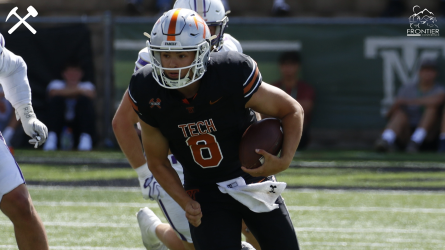 No. 6 football erupts late to top No. 22 Dakota State