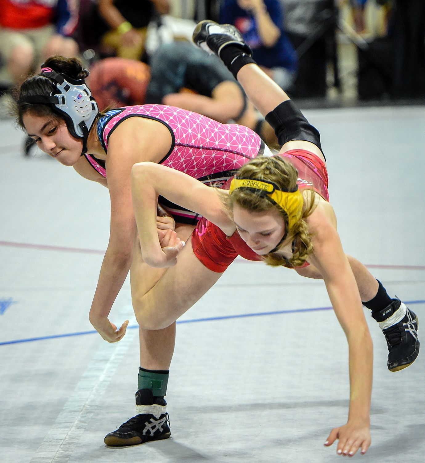 girls wrestling