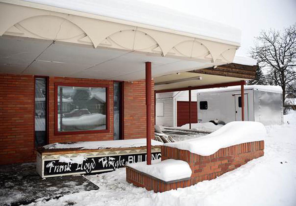 Frank Lloyd Wright Building