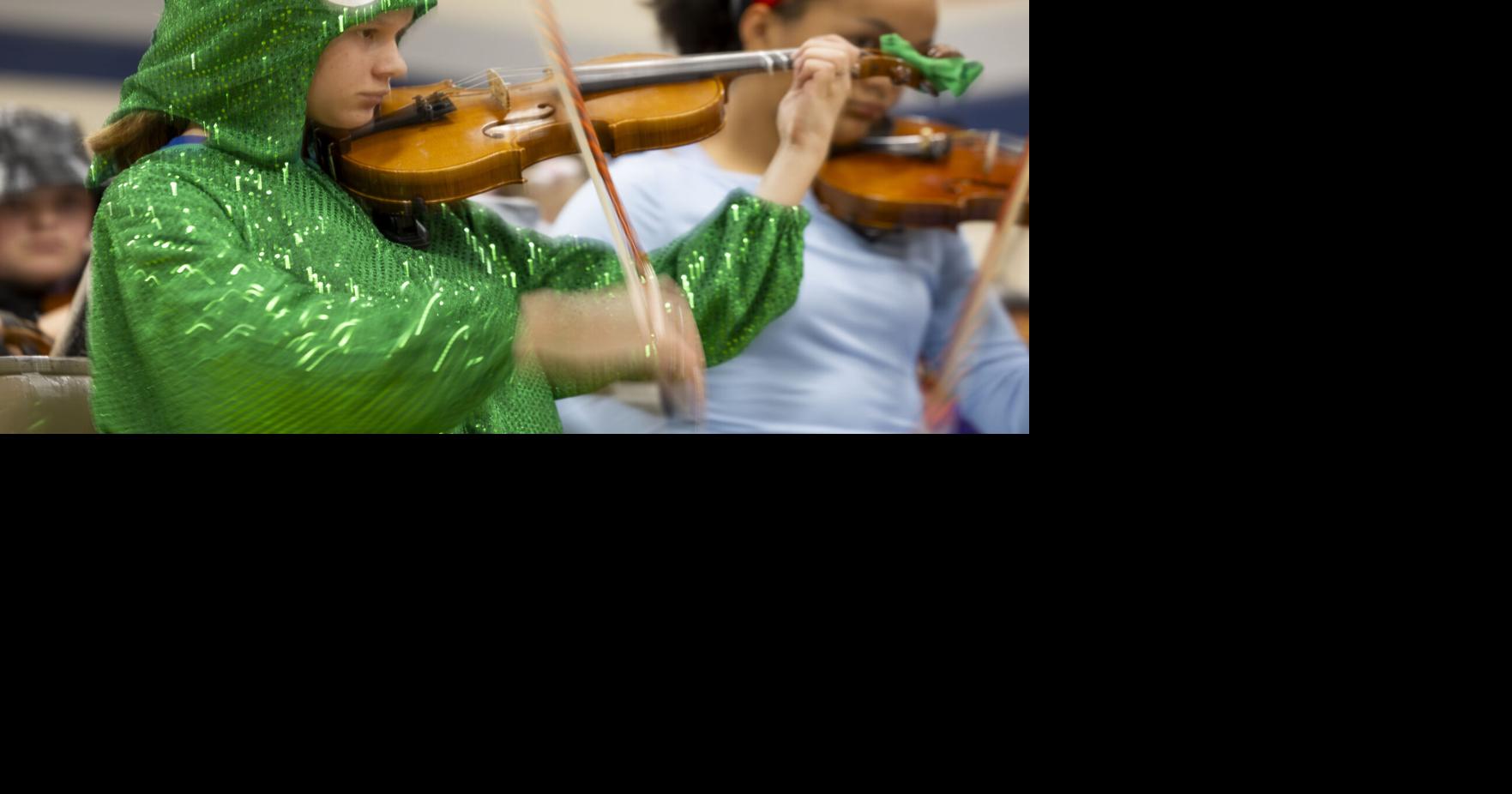 String section scare: Washington M.S. orchestra plays spooky classics at 'Haunt-cert'