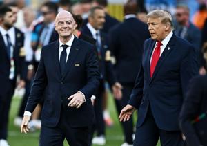 FIFA apologizes to members as Infantino holds crisis meeting