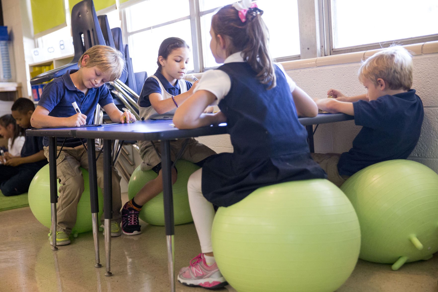 Wobble seats for online classroom