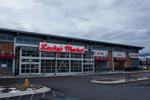 Lucky's Market Closing