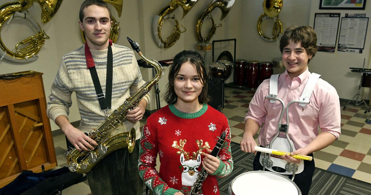 3 Hellgate students represent MT in prestigious D-Day band