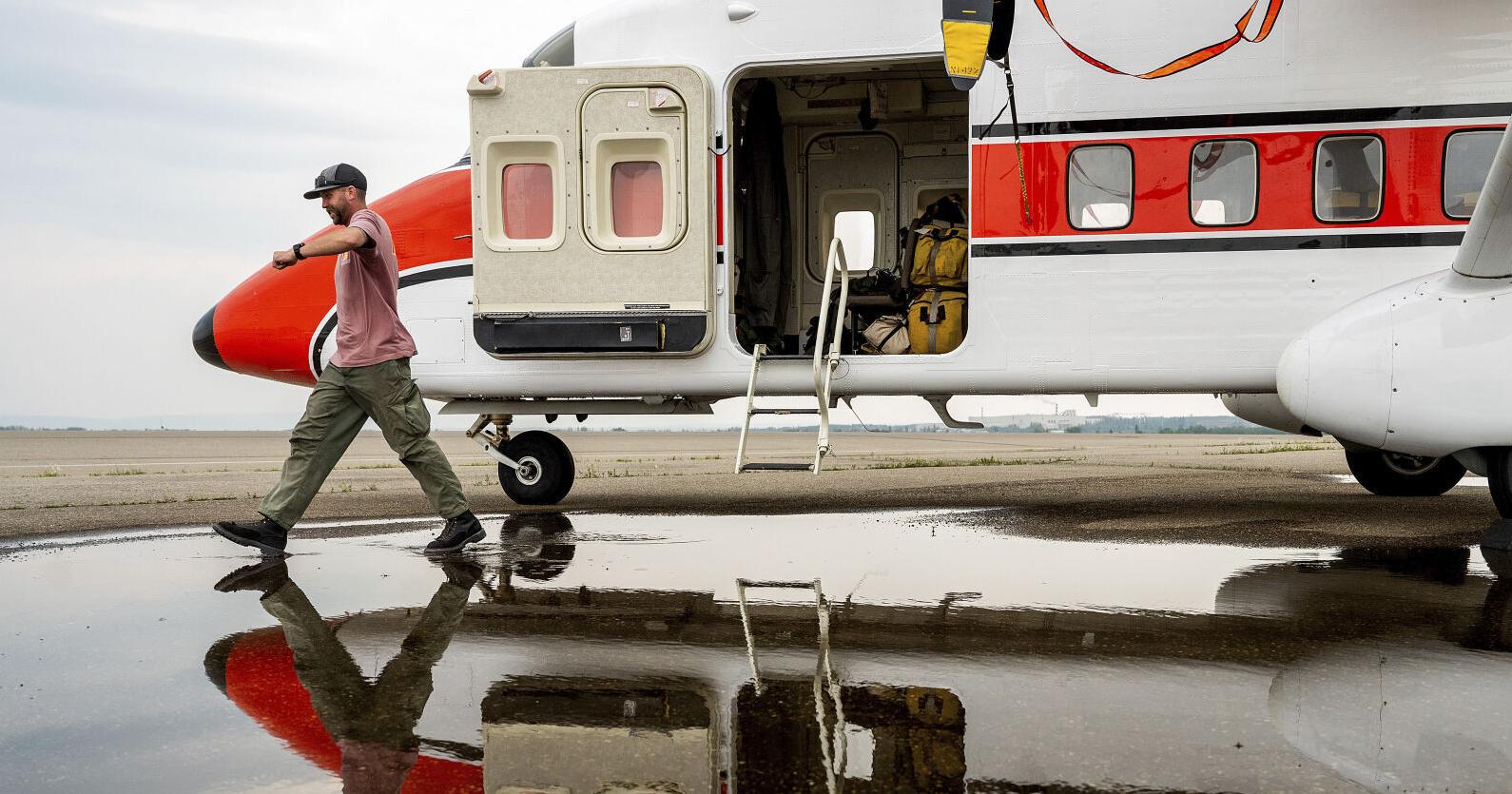 Yellowstone fire doused by smokejumpers - Vimarsana News