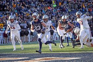 Bobcats RB preview: Adam Jones leads big group competing for carries