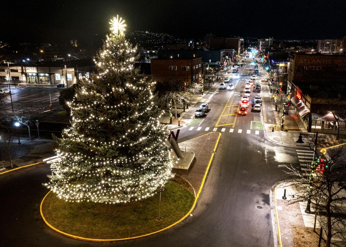 Christmas Dinner Restaurants In Missoula 2022 Photo: Annual Christmas Tree Lighting Ceremony In Missoula | |  Missoulian.com