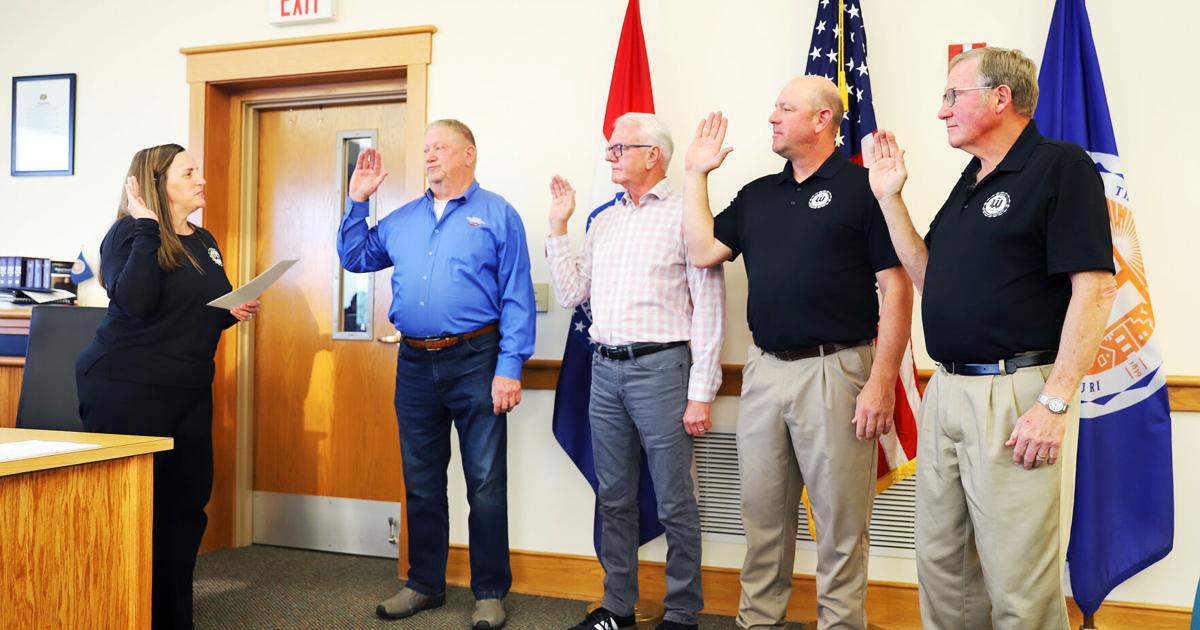 Two new Washington City Council members sworn in | Local News ...