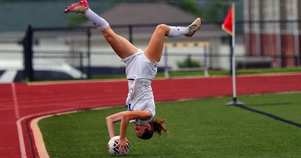 Helias outlasts Lady Jays in double overtime for district title