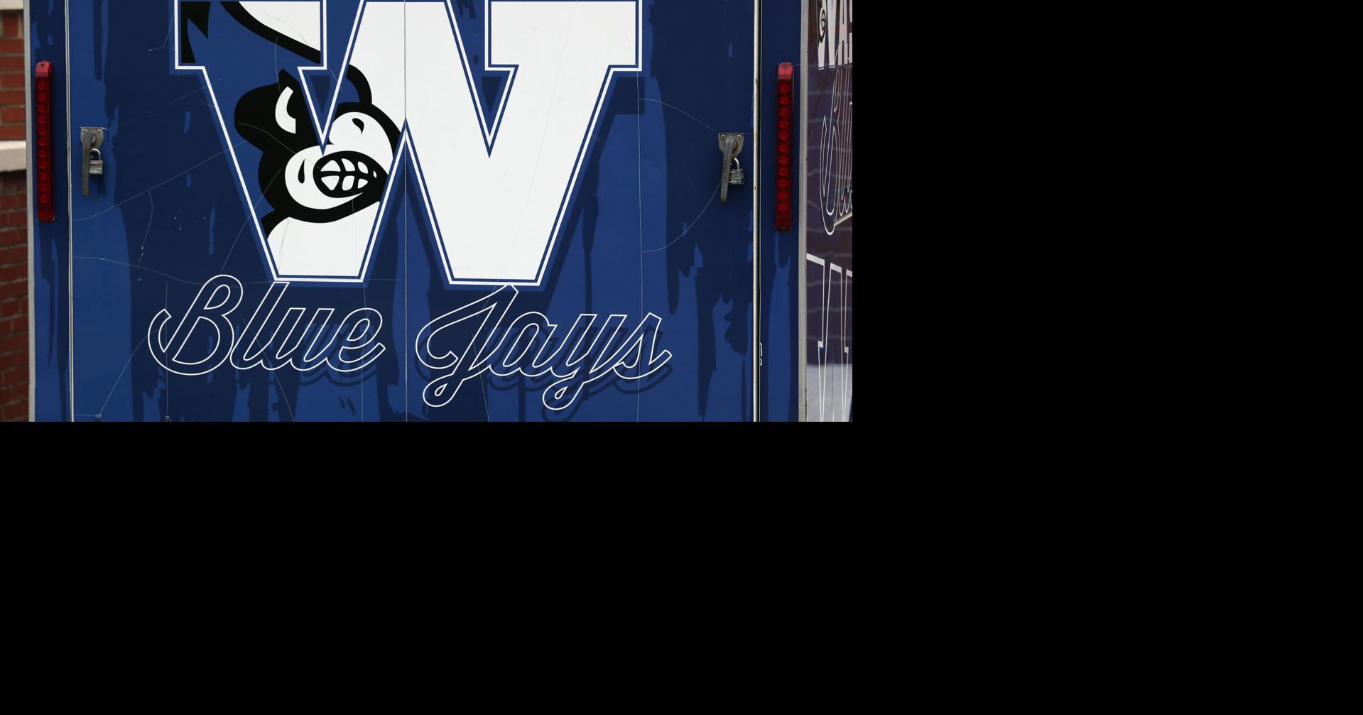 Lady Jays tennis takes winning show on the road