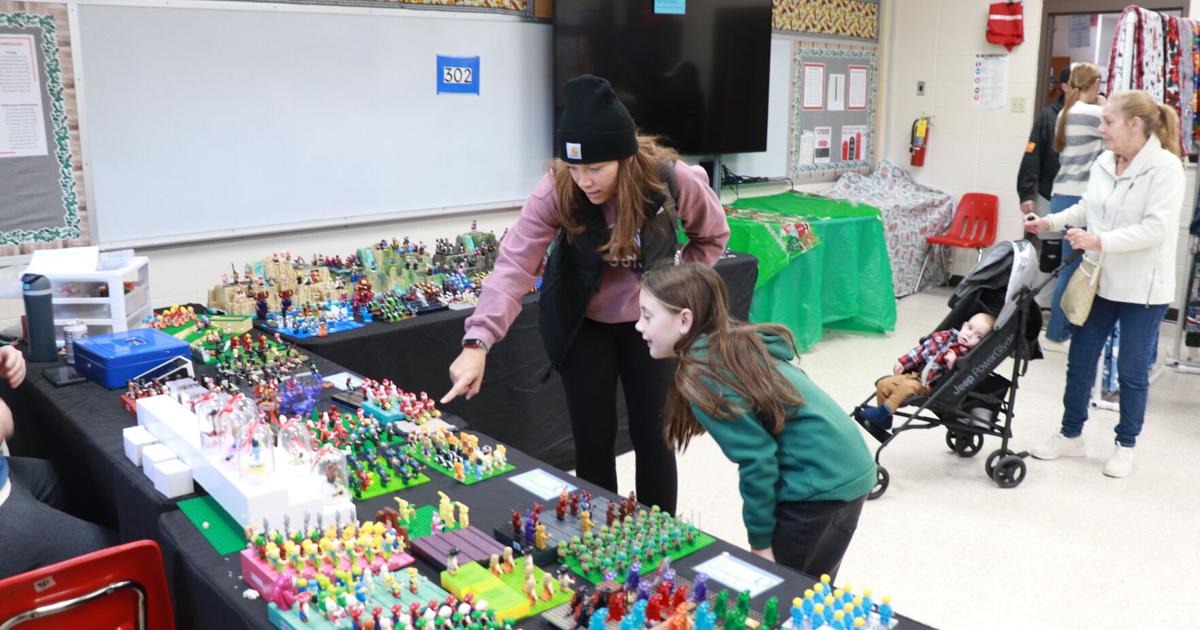 Local Craft Union PHOTO GALLERY: Craft Fair fills Union Middle School | Local News ...