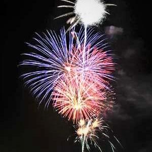 Fireworks shows highlight holiday activities - Vimarsana News